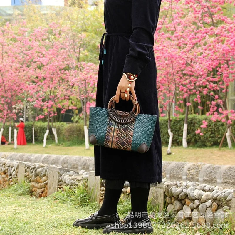 Femlion Woven Straw Bag: Stylish Rattan Handbag for Vacation & Leisure