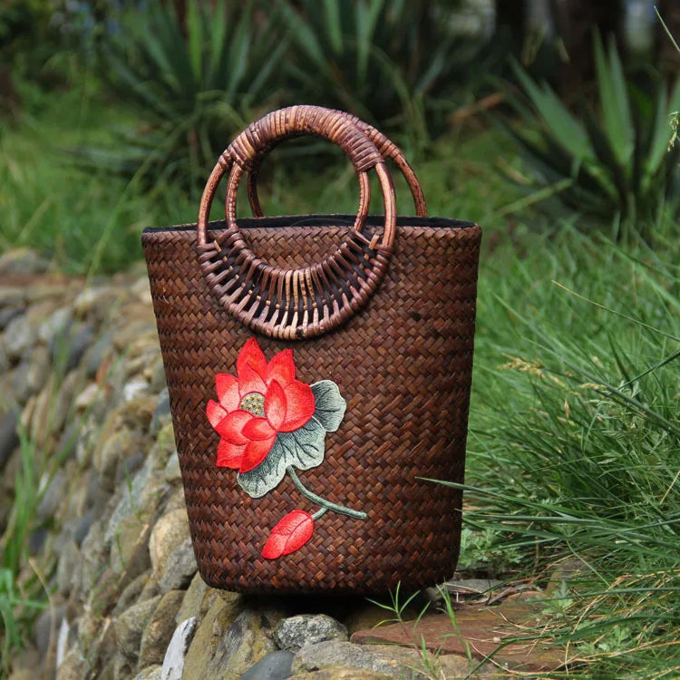 Femlion Retro Woven Straw Handbag with Wooden Handle