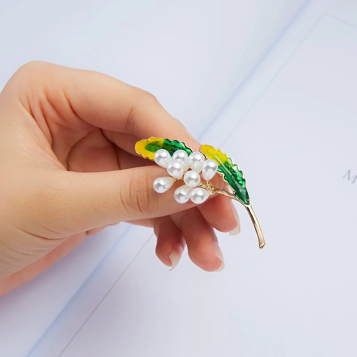 Femlion Pearl Flower & Crystal Leaf Brooch