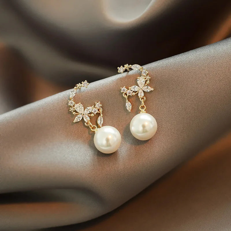 Femlion Crystal Heart & Pearl Drop Earrings - Branch & Leaf Design LV