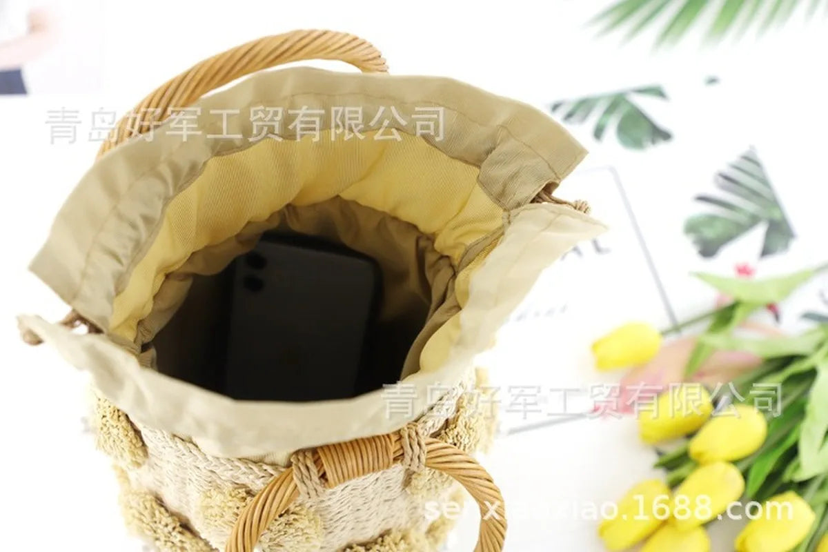 Femlion Pearl Straw Bag: Round Barrel Woven Beach Bag for Fashionable Women