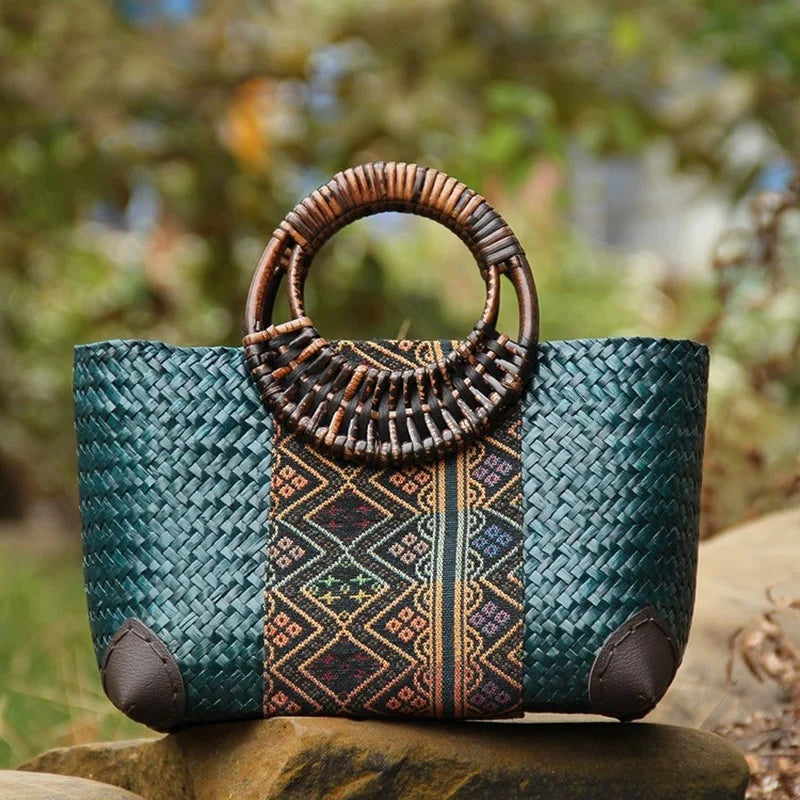 Femlion Woven Straw Bag: Stylish Rattan Handbag for Vacation & Leisure