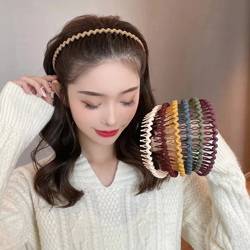 Femlion Elegant Wave Hairbands for Women: Trendy Non-slip Hair Combs, Hair Accessories