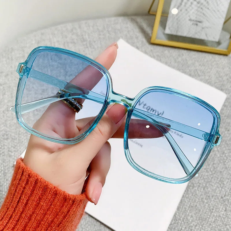 Femlion Gradient Color Square Sunglasses for Women Retro Trend Anti-UV Sun Glasses