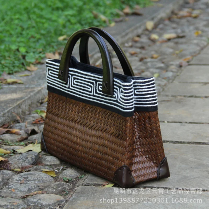 Femlion Woven Cane Handbag: Retro Holiday Beach Bag for Women