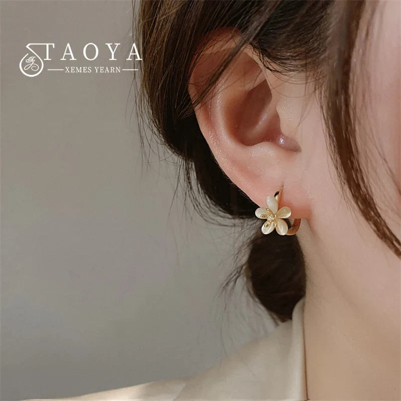 Femlion Opal Petal Golden Ear Buttons: 2023 Korean Elegant Party Earrings