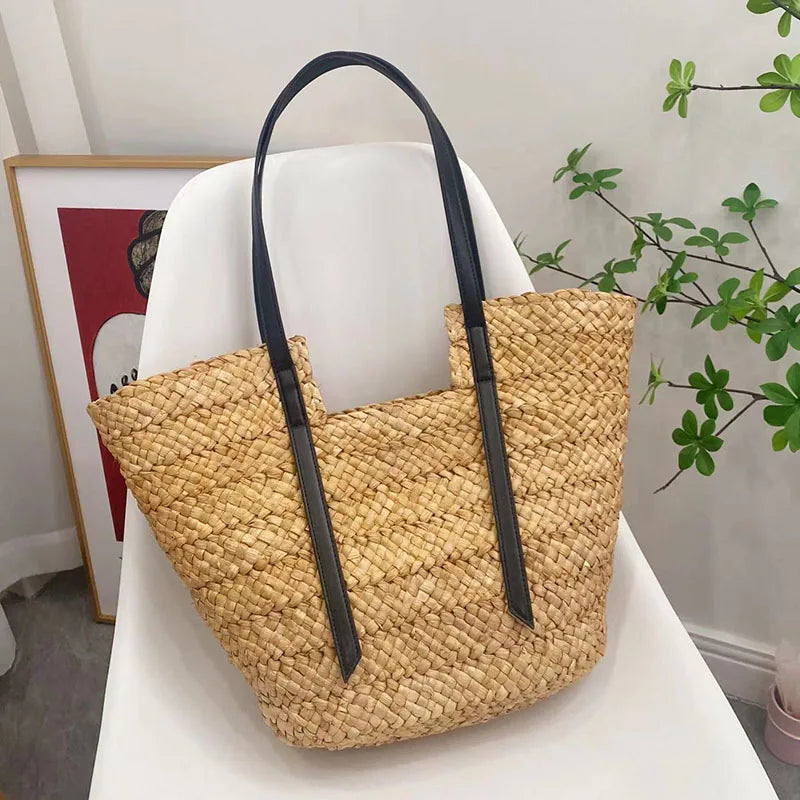 Femlion Large Capacity Straw Concave Vegetable Basket Handmade Woven Beach Bag