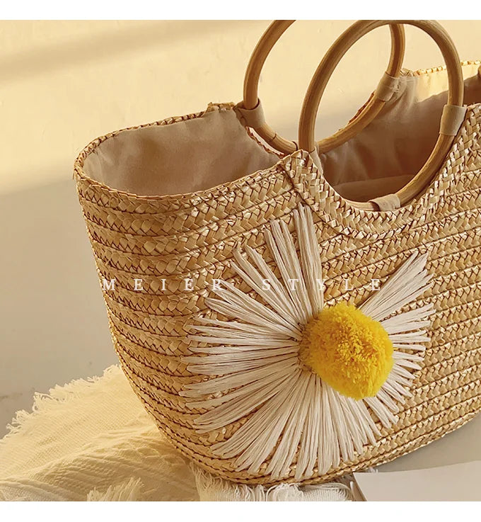 Femlion Daisy Straw Ring Handbag: Stylish Woven Beach Bag for Holidays