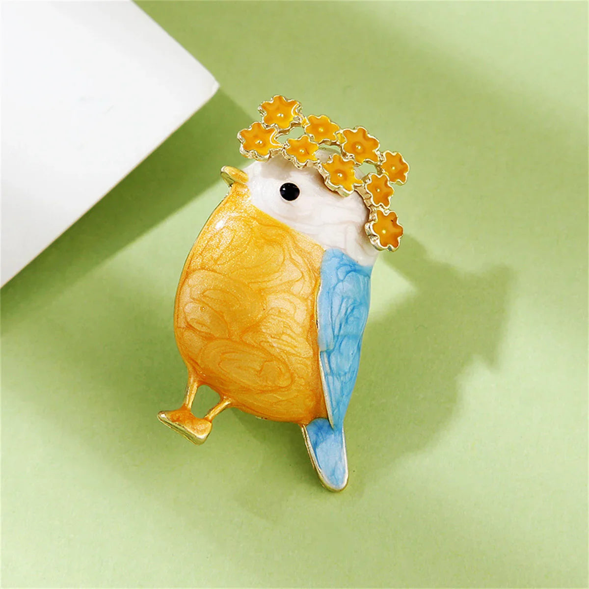 Femlion Bird Wreath Brooches: Fashion Corsage Jewelry for Women with Small Vivid Birds