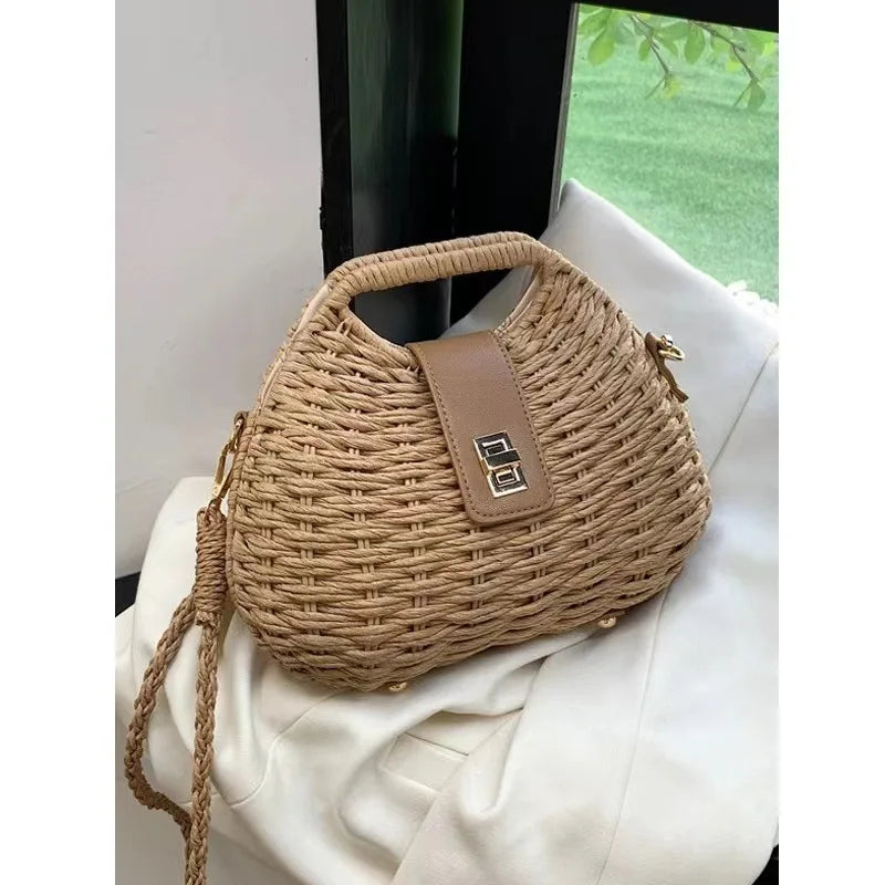 Femlion Shell Straw Crossbody Bag for Women's Beach Holiday Handheld Fashion Straw Woven Shell Bag