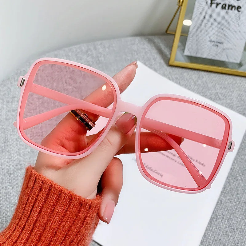 Femlion Gradient Color Square Sunglasses for Women Retro Trend Anti-UV Sun Glasses