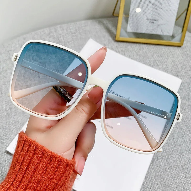 Femlion Gradient Color Square Sunglasses for Women Retro Trend Anti-UV Sun Glasses