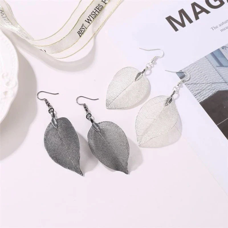 Femlion Boho Leaf Dangle Earrings for Women - Natural & Unique Statement Jewelry