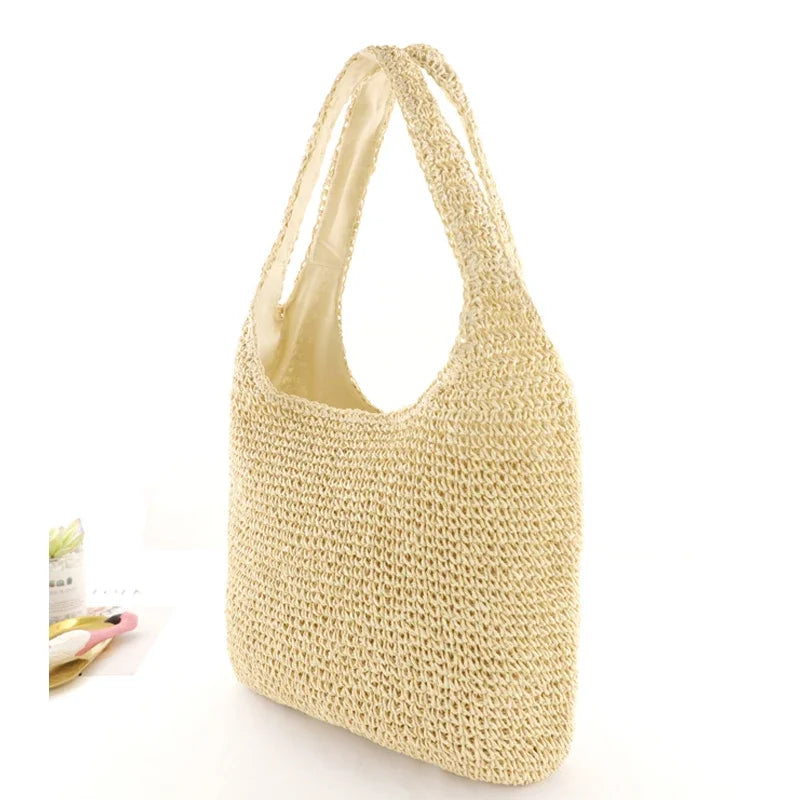 Femlion Straw Bag: Fashionable Woven Beach Handbag for Casual Style