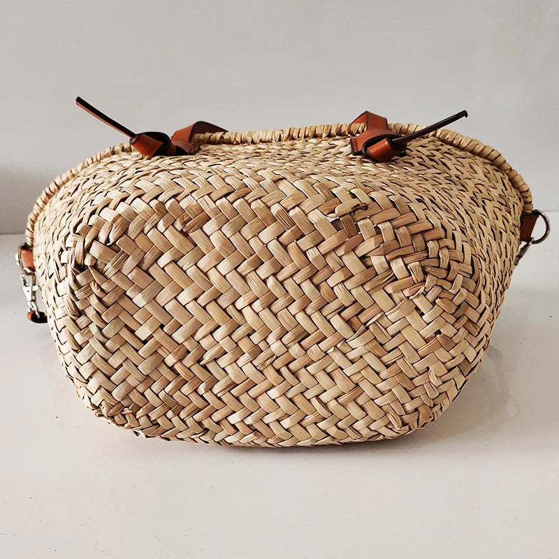 Femlion Seaside Beach Bag, Straw Handbag - Fresh and Stylish