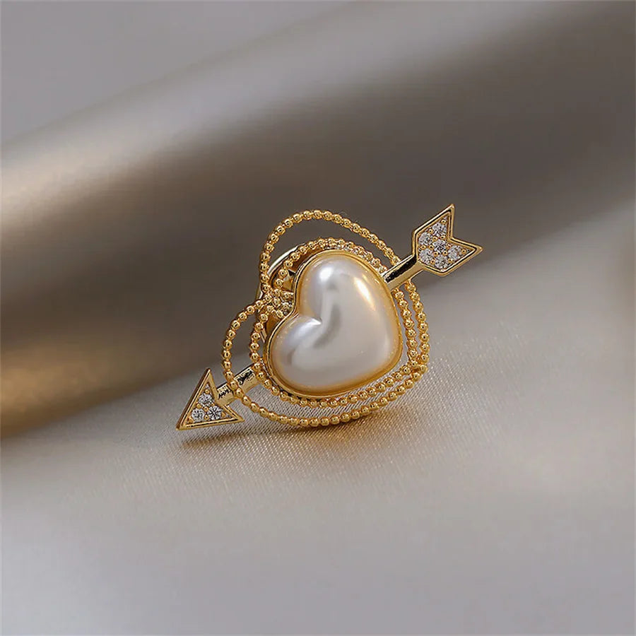 Femlion Heart Pearl Brooches: Trendy Lapel Pins for Women