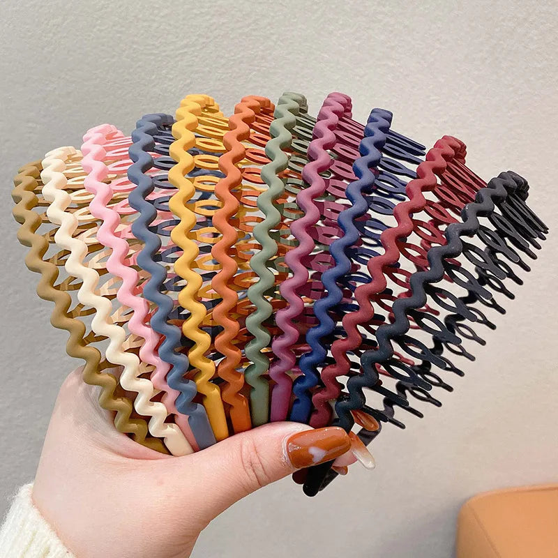 Femlion Elegant Wave Hairbands for Women: Trendy Non-slip Hair Combs, Hair Accessories