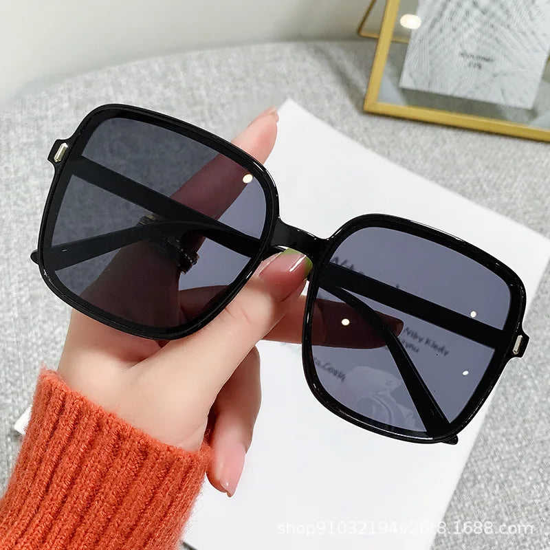 Femlion Gradient Color Square Sunglasses for Women Retro Trend Anti-UV Sun Glasses