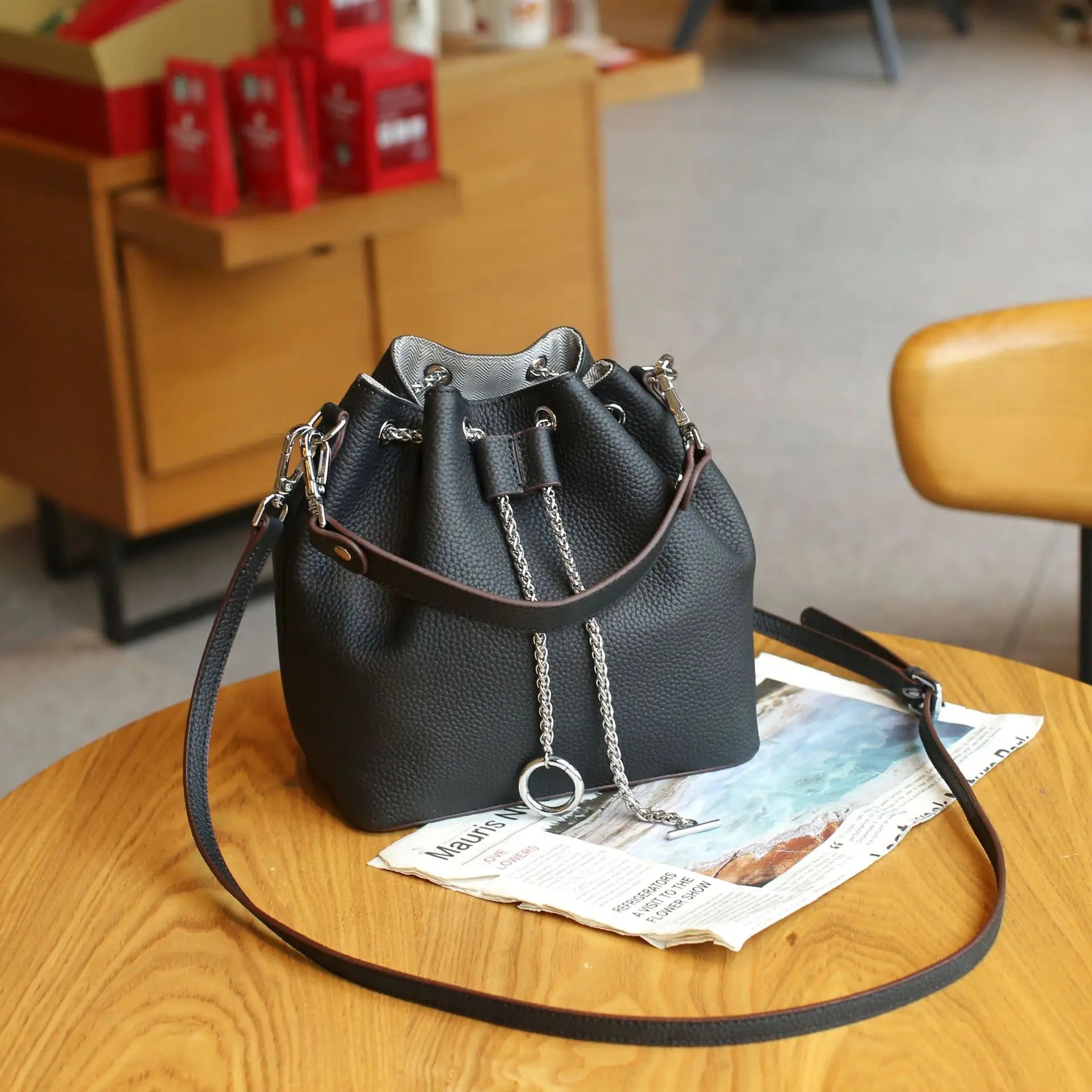 Femlion Bucket Bag: Cow Leather Women's Crossbody Handbag, Fashionable and Spacious