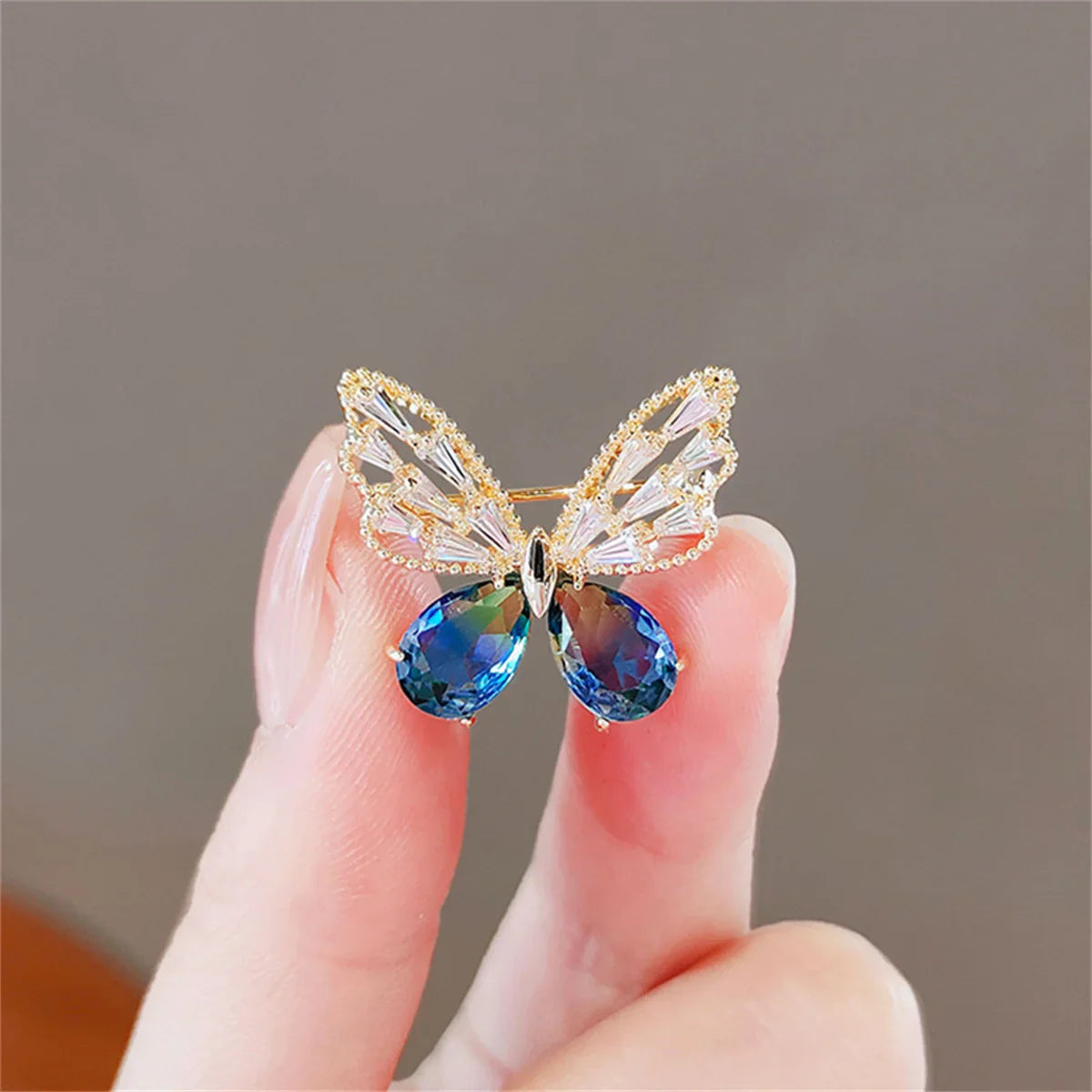 Femlion Butterfly Rhinestone Brooch - Sparkling Insect Pin for Women - Party Jewelry