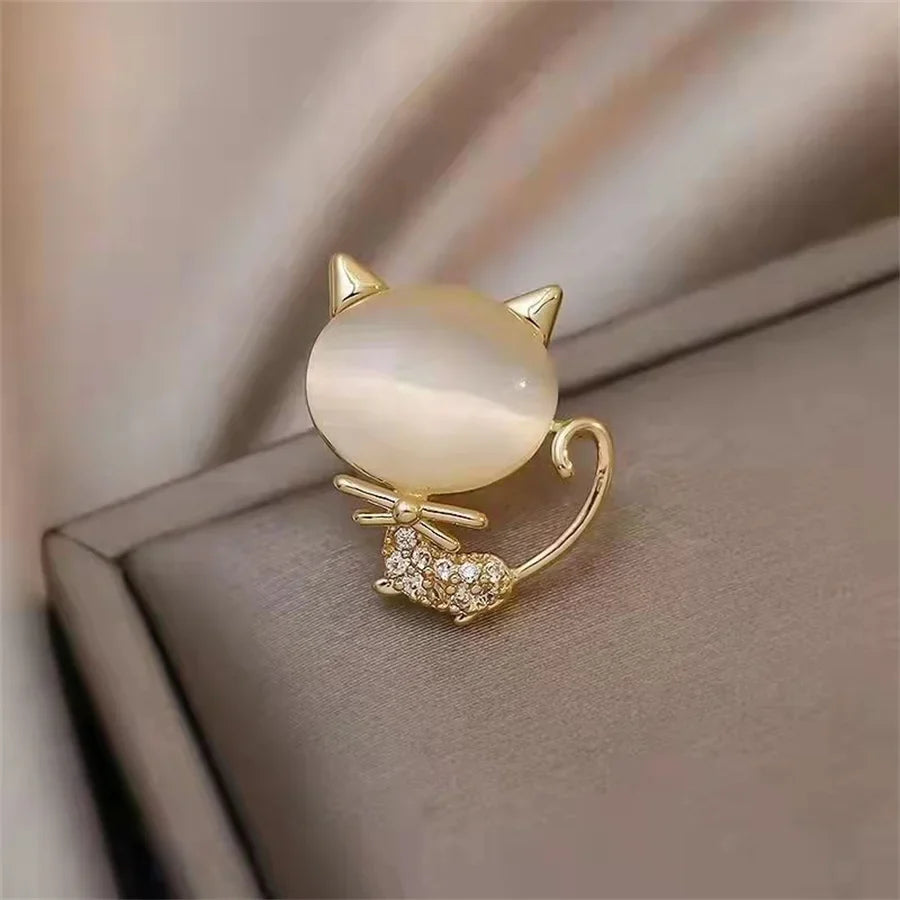 Femlion Opal Cat Brooch Gold Rhinestone Lapel Pin Crystal Badge Kitten Jewelry