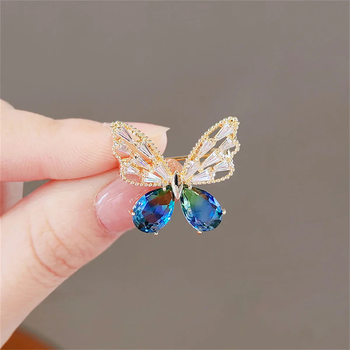 Femlion Butterfly Rhinestone Brooch - Sparkling Insect Pin for Women - Party Jewelry