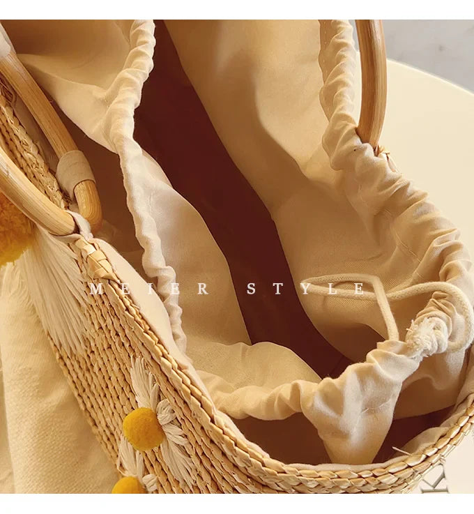 Femlion Daisy Straw Ring Handbag: Stylish Woven Beach Bag for Holidays