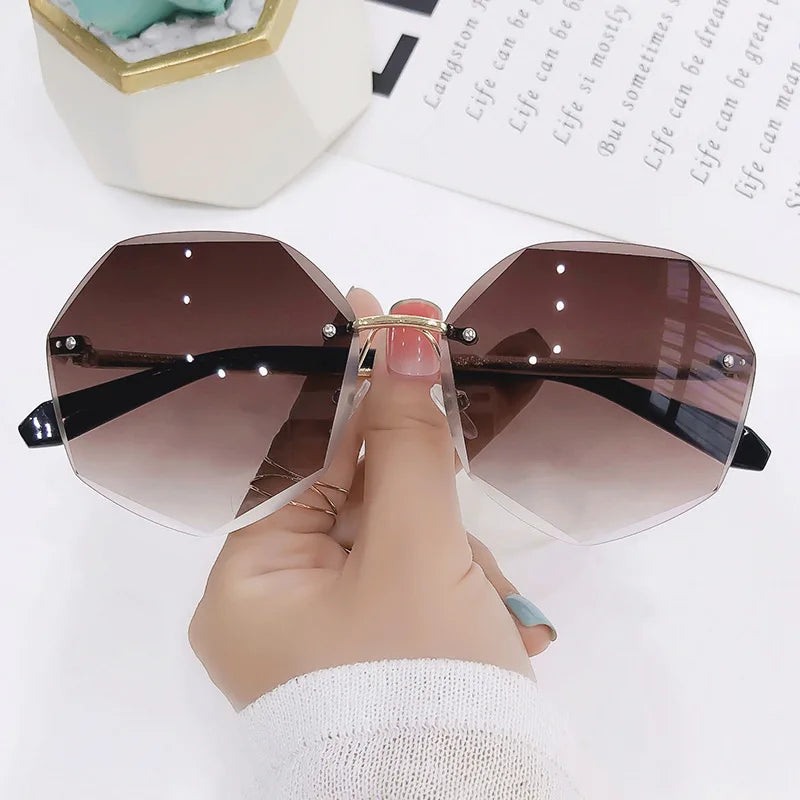 Femlion Octagonal Metallic Sunglasses Retro Style UV400 Eyewear Lens Protection